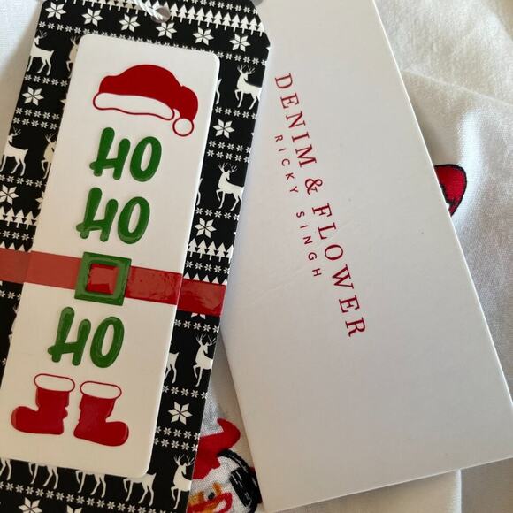 NWT Denim & Flower Santa Gamer Button Down Short Sleeve Christmas Shirt Size M - Picture 8 of 13